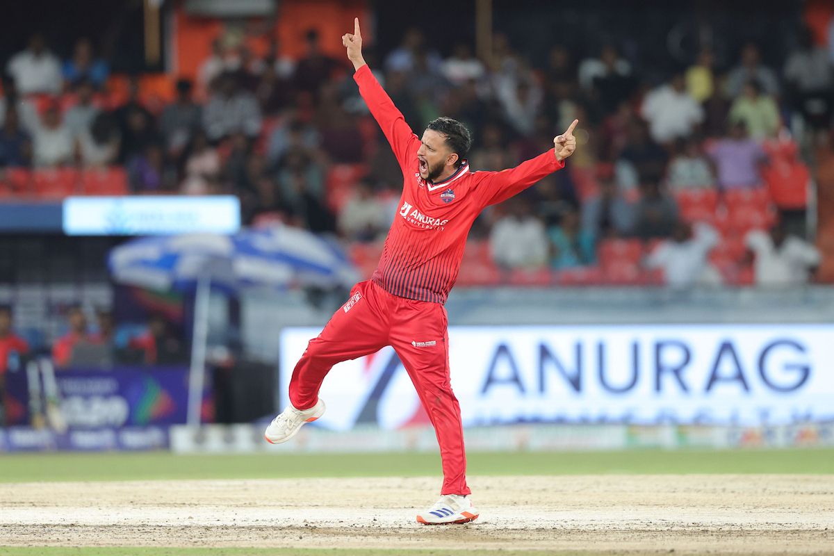 Divesh Singh of Anurag Nalgonda Knights 