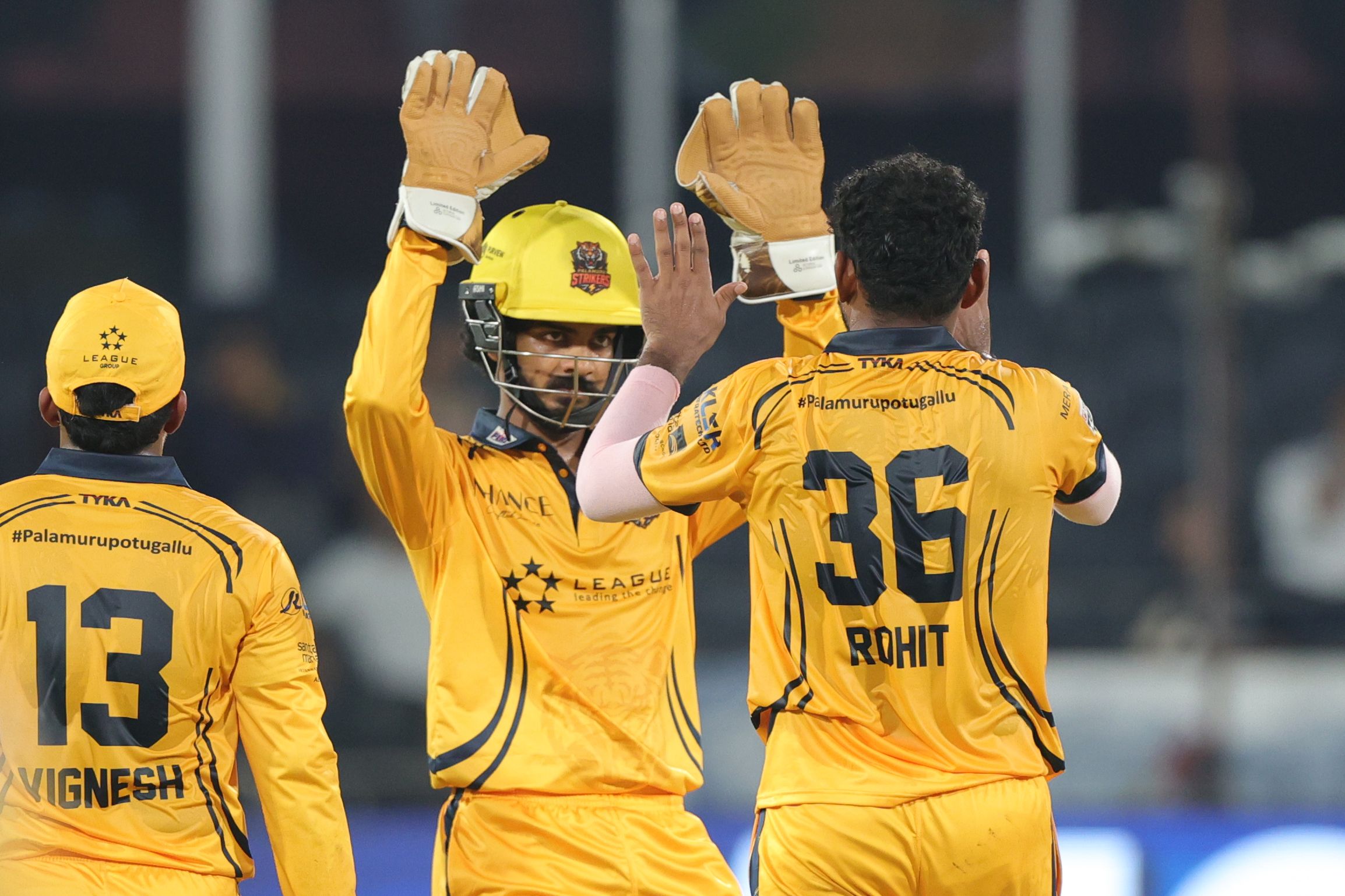 wicket moment