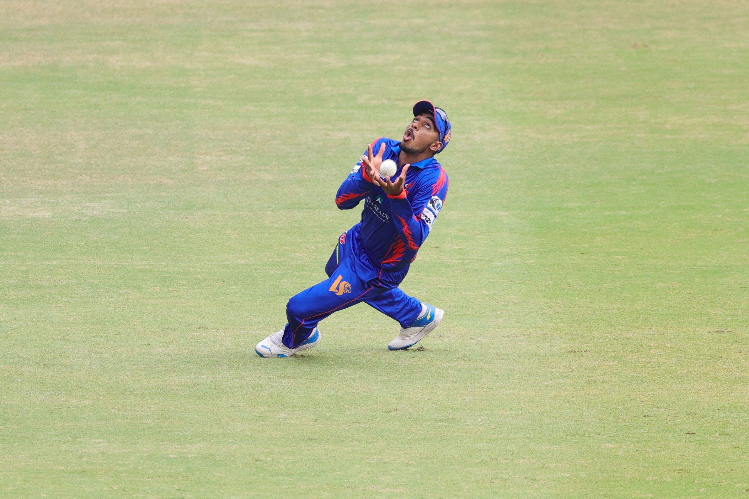 Nitin Sai Yadav of Ranga Reddy Risers attempts to takes a catch to dismiss Chandan Sahani of EIPL and Eleve Karimnagar Diamonds during the Match 20