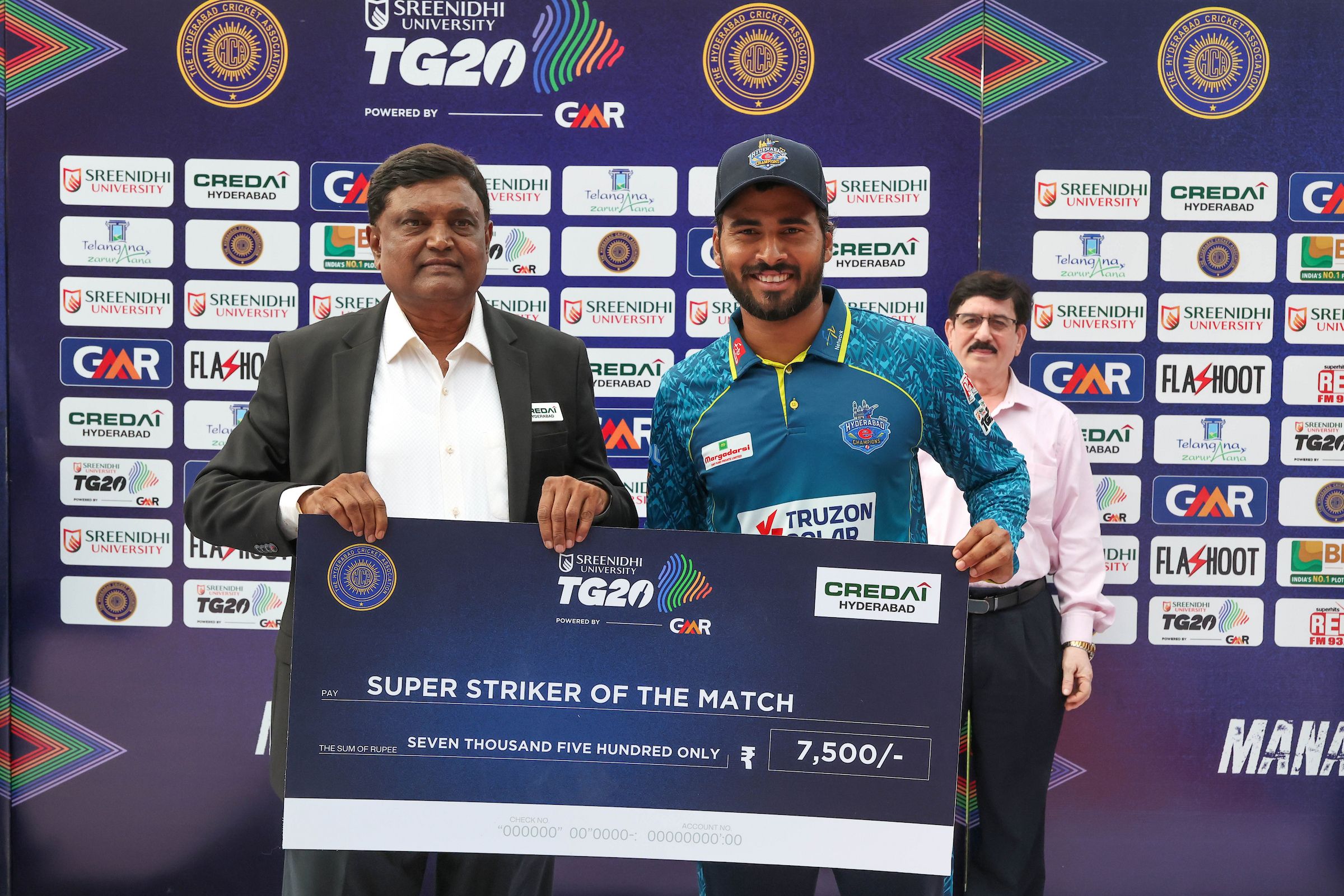 Abhirath Reddy Mandadi, Captain Hyderabad E-Champions receives the Super Striker of the Match Award during the presentation of the Match 12