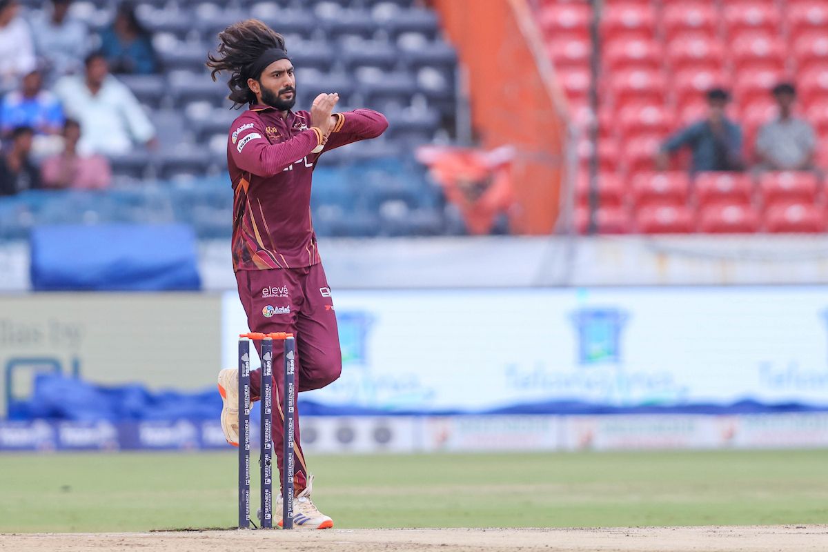 Shubham Sharma of EIPL and Eleve Karimnagar Diamonds