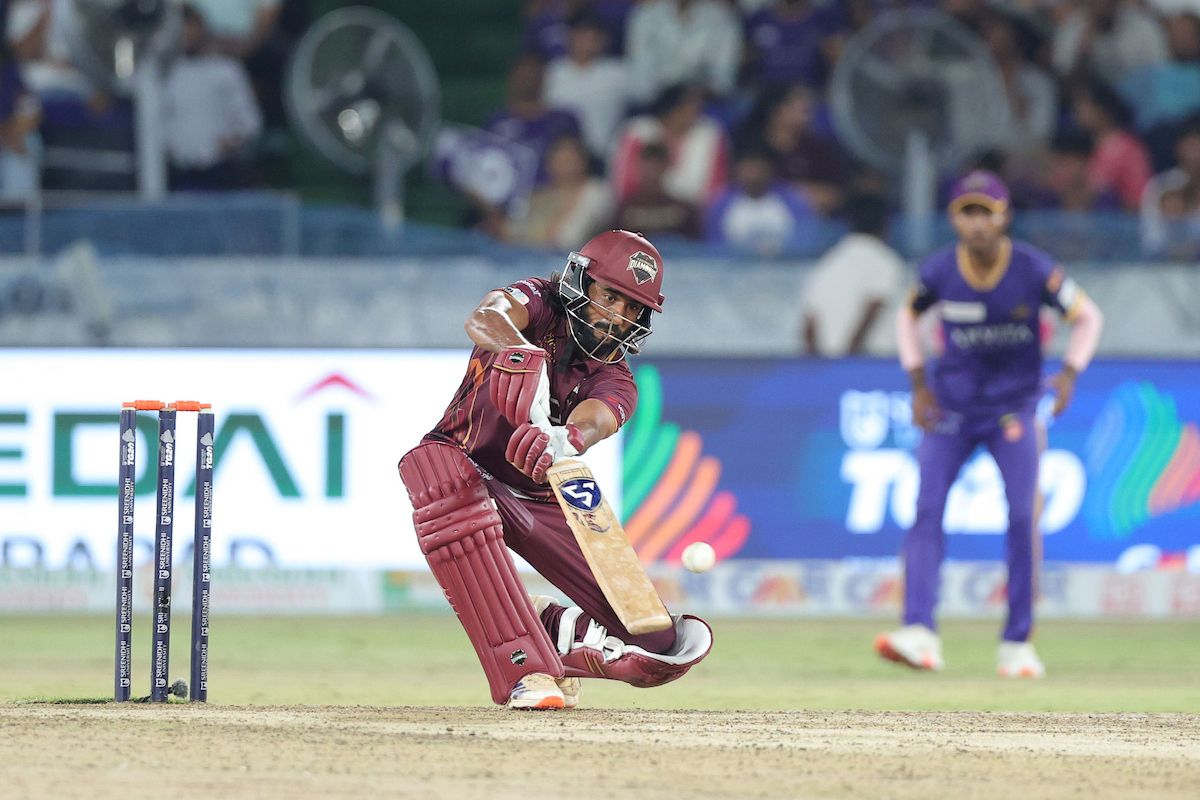 Shubham Sharma of EIPL and Eleve Karimnagar Diamonds